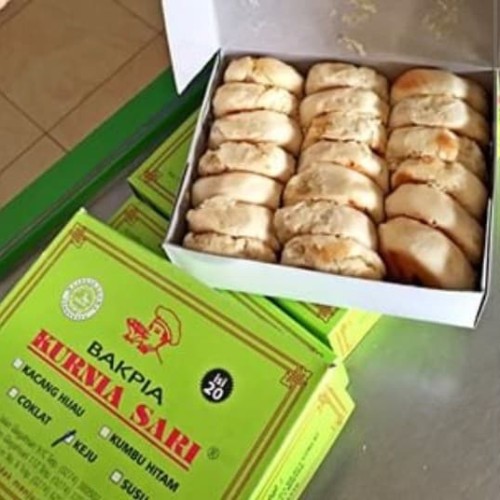 Order Online Bakpia Kurnia Sari | PaxelMarket